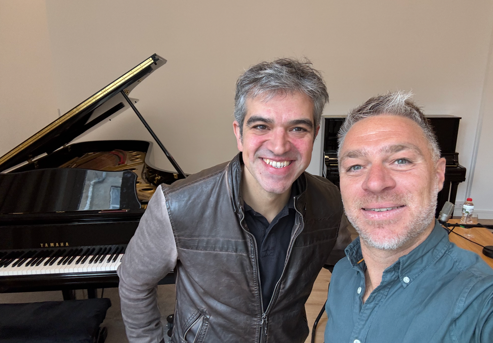 Luciano Wehrli en el podcast de Ferran Centelles, Vino al Oido. Hablando de Inteligencia Artificial en el Vino.